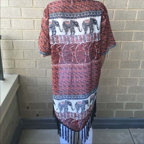 Cute kimono top with Fringes - Picture 3 of 4